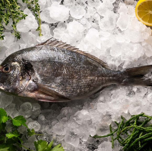 Sea Bream, Sustainably Farmed (1 x Whole Fish 300-400g)